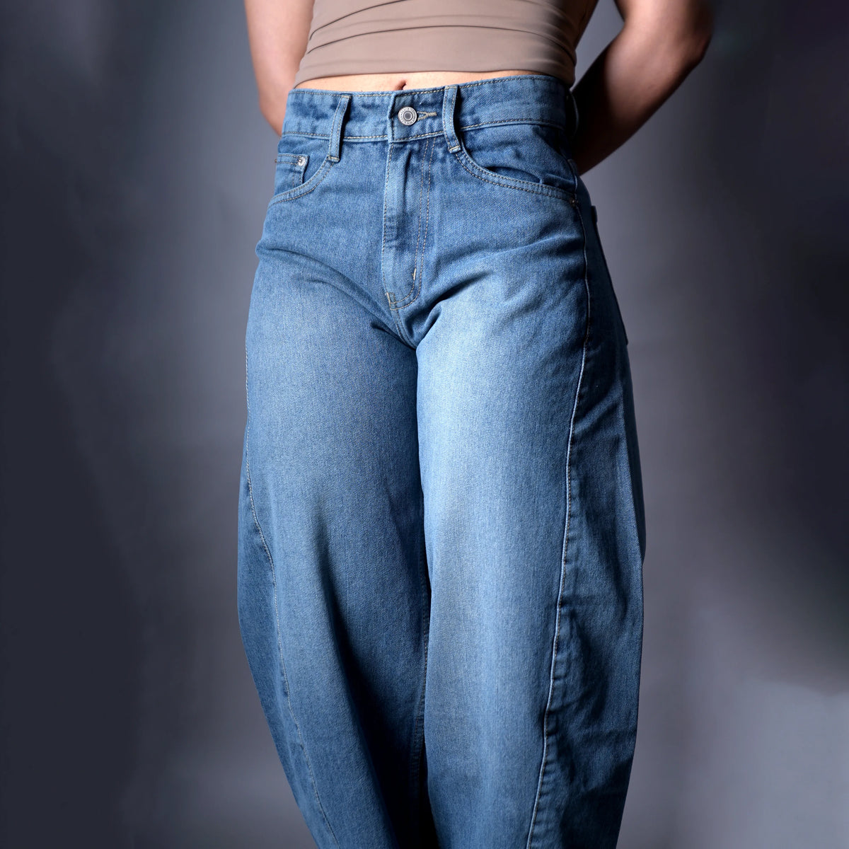 Bella Barrel Fit Jeans