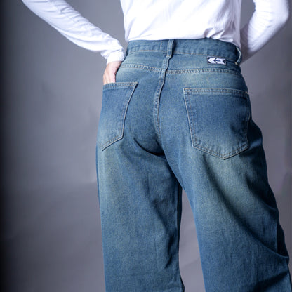 Bella Barrel Fit Jeans